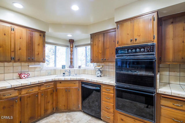 Detail Gallery Image 20 of 36 For 3727 Beechglen Dr, La Crescenta,  CA 91214 - 3 Beds | 2 Baths