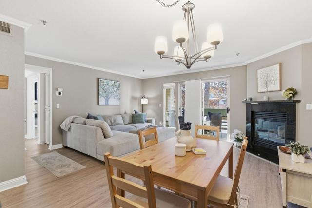 2530 Oak Road, Walnut Creek CA: https://media.crmls.org/mediaz/e2deaff0-3715-4a80-a01c-eb7db175956e.jpg