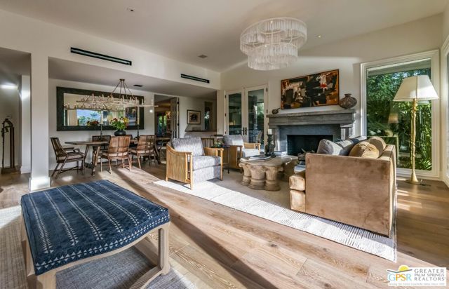 8 Surrey Court, Rancho Mirage CA: https://media.crmls.org/mediaz/e2df428a-9da0-4015-915e-d0bd132a6569.jpg