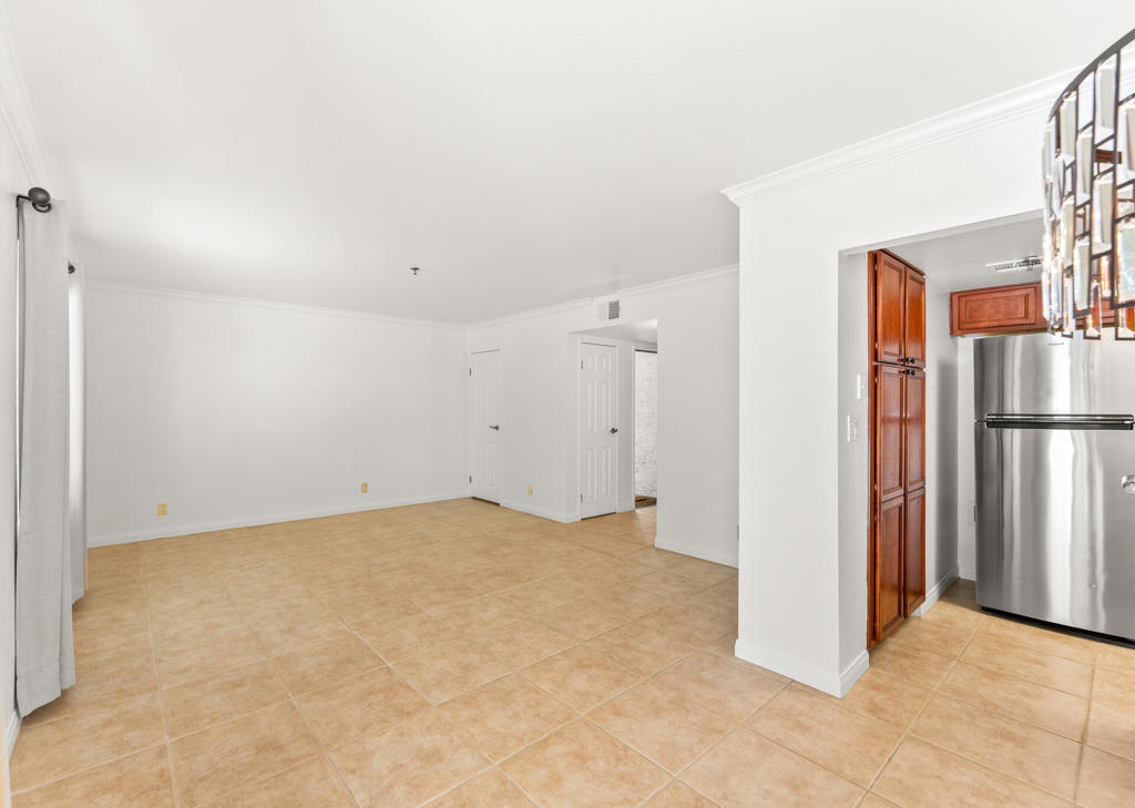 MLS #219131525DA image #7