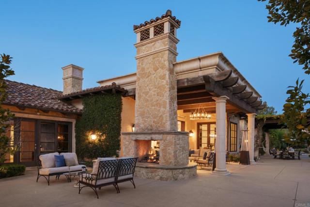 6565 Calle Reina, Rancho Santa Fe CA: https://media.crmls.org/mediaz/e2e17958-753f-41c2-8cb4-52cd9108c1e1.jpg