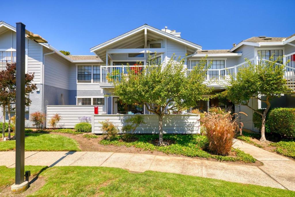 1989 Vista Del Mar