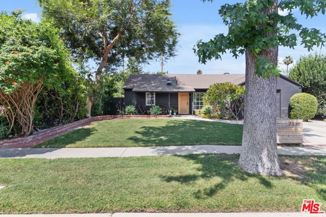 7339 Lasaine Avenue, Van Nuys CA: https://media.crmls.org/mediaz/e2e436d1-3050-488f-8b4b-8db2bfe43e51.jpg