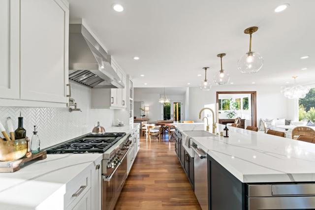 10 Bennett Road, Redwood City CA: https://media.crmls.org/mediaz/e2e4ec99-bd78-4334-8cde-121e2426df00.jpg
