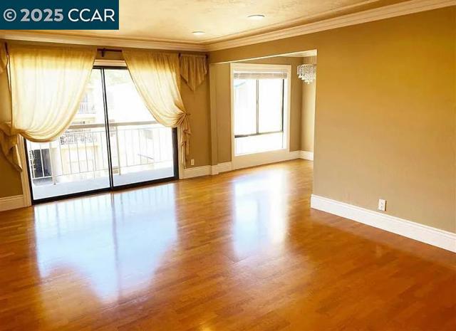 310 N Civic Drive, Walnut Creek CA: https://media.crmls.org/mediaz/e2e53d0e-0a87-4bec-8cda-35710891cb9d.jpg