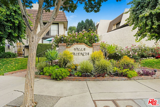 6232 Nita Avenue, Woodland Hills CA: https://media.crmls.org/mediaz/e2e65d63-8fda-45ae-a37b-692c76f74796.jpg