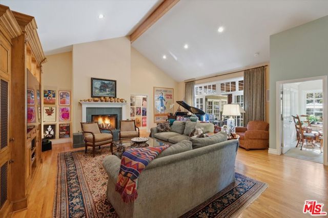 11122 Valley Spring Lane photo 8