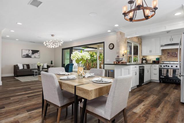 3984 Scott Dr., Carlsbad CA: https://media.crmls.org/mediaz/e2e6cfe8-2a43-4623-9ed3-851d80b584a9.jpg