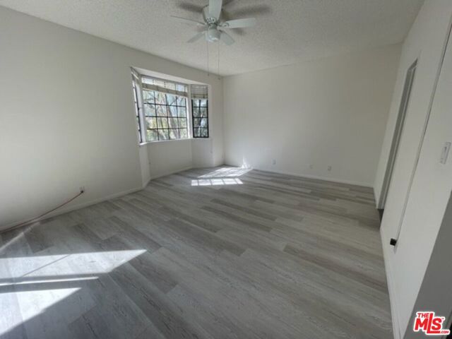 311 Bora Bora Way, Marina del Rey CA: https://media.crmls.org/mediaz/e2e6d2eb-33ef-4f51-bf8d-0bd716d232ef.jpg