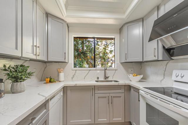 2201 Monroe Street, Santa Clara CA: https://media.crmls.org/mediaz/e2e79e8b-0c0d-435c-8a51-dabb288ac6b6.jpg