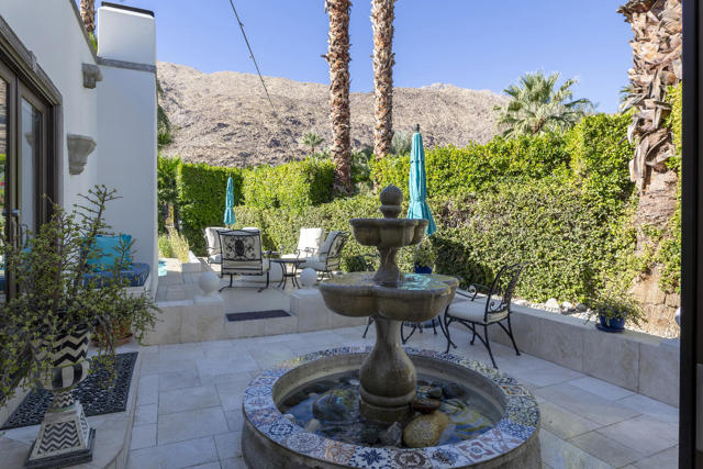 1755 S Mesa Drive, Palm Springs, CA 92264