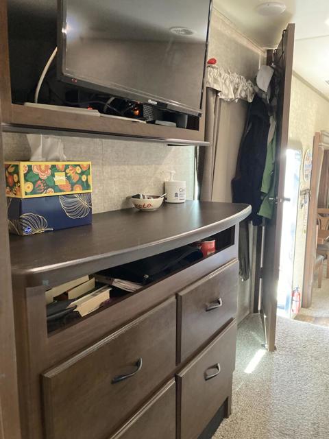 69411 Ramon Road, Cathedral City CA: https://media.crmls.org/mediaz/e2e8a9f0-841a-4e14-903f-9cf8d8c966a4.jpg