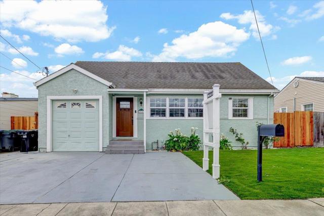 824 Acacia Avenue, Sunnyvale CA: https://media.crmls.org/mediaz/e2e946cb-c5c5-456b-8369-f691a8df5029.jpg