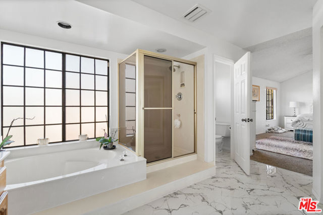 7637 Brunache Street, Downey CA: https://media.crmls.org/mediaz/e2ea43cf-58a2-46ec-a442-7b7dc86a6c22.jpg