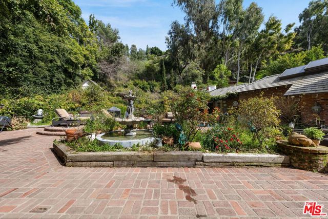 1326 Benedict Canyon Drive, Beverly Hills, California 90210, 4 Bedrooms Bedrooms, ,5 BathroomsBathrooms,Single Family Residence,For Sale,Benedict Canyon,24361535
