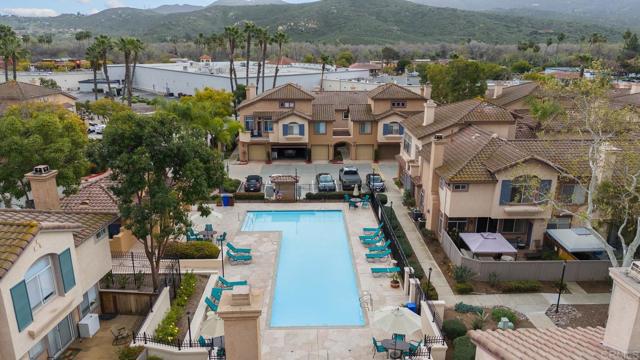 Detail Gallery Image 41 of 64 For 11372 via Rancho San Diego #B,  El Cajon,  CA 92019 - 3 Beds | 2/1 Baths