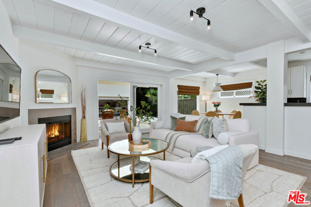 Photo of 4176 Klump Avenue, Studio City, CA 91602