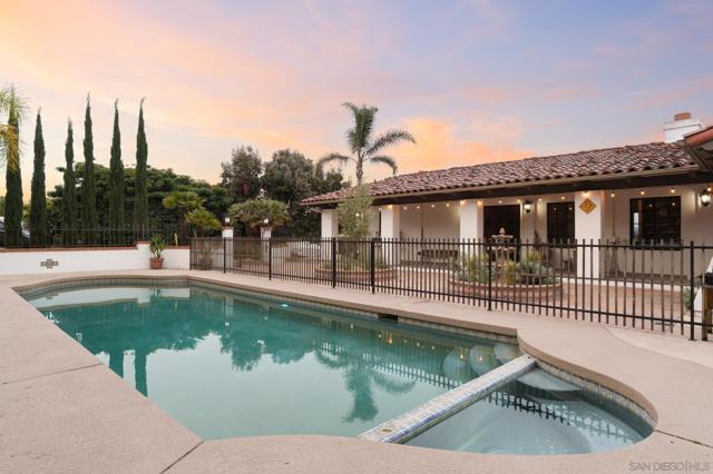 5615 Via Montellano, Bonsall CA: https://media.crmls.org/mediaz/e2ef1832-357d-4b55-92f4-1b75addd11a9.jpg