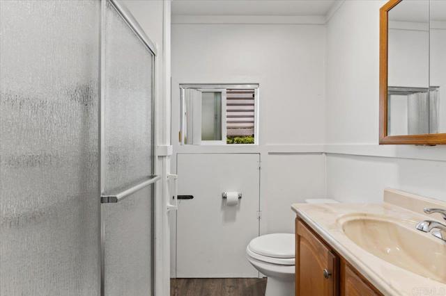 1501 Anza Avenue, Vista CA: https://media.crmls.org/mediaz/e2efa1ce-57fd-46ac-95a5-d93da5d85d97.jpg