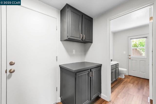 110 Santa Rosa Pl, San Ramon CA: https://media.crmls.org/mediaz/e2efb523-6032-4d86-a84e-6a1956bac25f.jpg