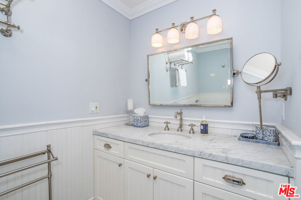 MLS #25517623 image #22