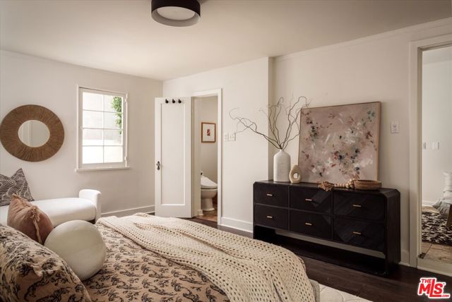 2268 Ben Lomond Drive, Los Angeles CA: https://media.crmls.org/mediaz/e2efff0f-3732-45ad-8f8f-eb1b0a69f5dd.jpg