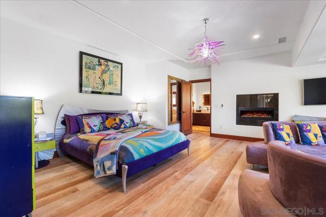 8018 La Milla, Rancho Santa Fe CA: https://media.crmls.org/mediaz/e2f0b1fa-9898-42e8-96d6-22de4192b47c.jpg