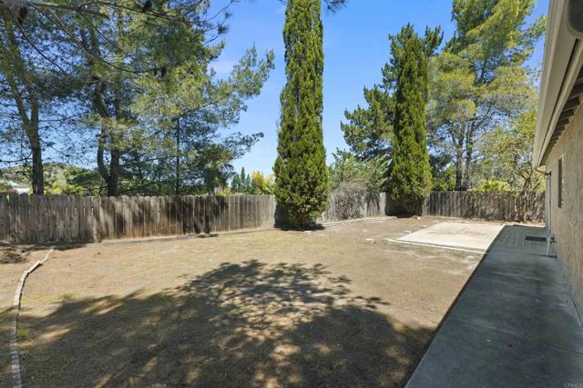 11370 Paseo Albacete Avenue, San Diego CA: https://media.crmls.org/mediaz/e2f0e724-b6c8-4ff6-bb5c-43c90d078668.jpg