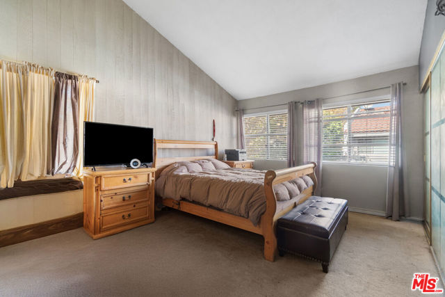 7312 Bright Avenue, Whittier CA: https://media.crmls.org/mediaz/e2f0f3f4-b5db-40f9-90aa-5d64a118e1ec.jpg