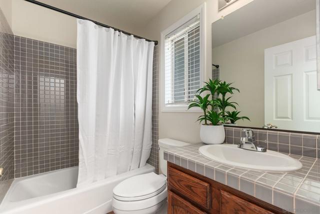 1405 McMahr Rd, San Marcos CA: https://media.crmls.org/mediaz/e2f3cd6a-ec80-49a7-8930-c51d2227366c.jpg