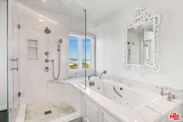 0 Broad Beach Road, Malibu CA: https://media.crmls.org/mediaz/e2f42f3d-fa8e-47e0-86c8-a846069fc239.jpg