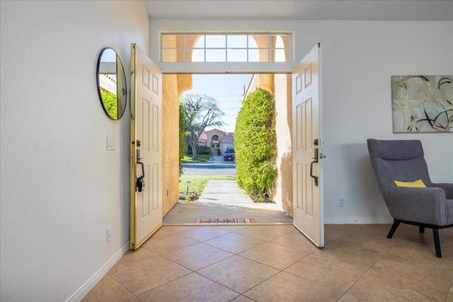 79030 Ladera Drive, La Quinta CA: https://media.crmls.org/mediaz/e2f49abe-4603-4082-95cb-8bf74f0d66d1.jpg