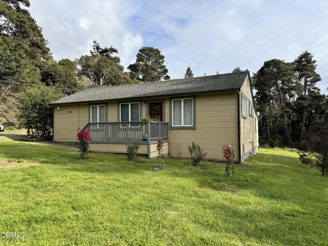 Detail Gallery Image 1 of 21 For 32901 Pearl Dr, Fort Bragg,  CA 95437 - 3 Beds | 1 Baths