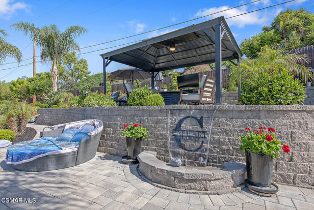 1233 Calle Olmo, Thousand Oaks CA: https://media.crmls.org/mediaz/e2f623c8-8a95-4fc1-bea4-ffa03bf9abf4.jpg