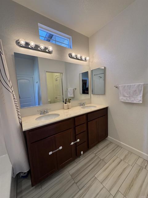 1614 Sanderling Avenue, Chula Vista CA: https://media.crmls.org/mediaz/e2f640e3-166a-4a69-b56c-b7f33736f6c5.jpg