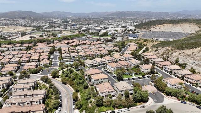 802 Azalea Ave, San Marcos CA: https://media.crmls.org/mediaz/e2f72396-0262-4807-9370-428f88f646a0.jpg