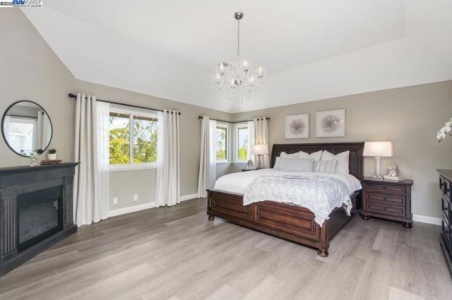 Image 28 of 49 For 2839 Victoria Ridge Ct