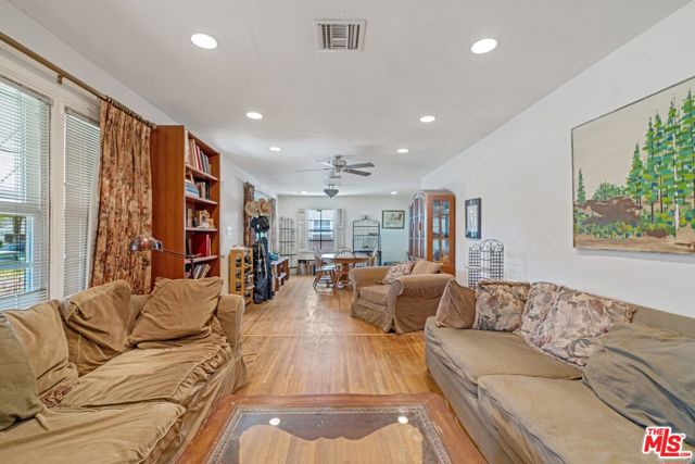 4532 KATHERINE Avenue photo 7