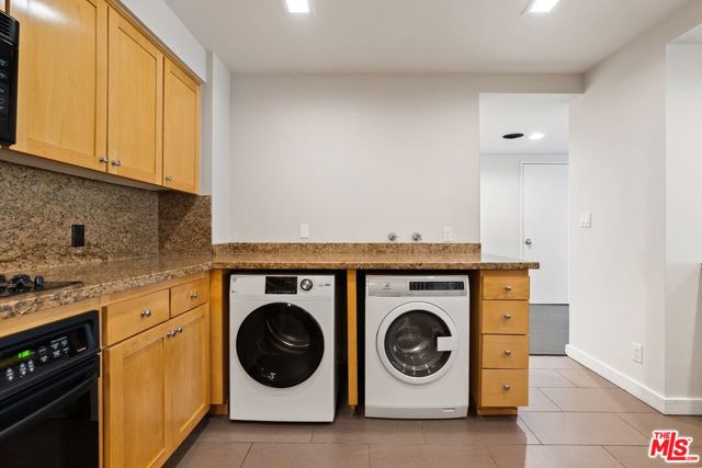 10445 Wilshire Boulevard, 406 photo 22
