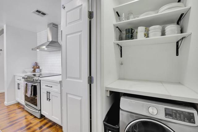 1550 Technology Drive, San Jose CA: https://media.crmls.org/mediaz/e2f9aeaa-f4e1-463b-893e-41910ee8b5e6.jpg