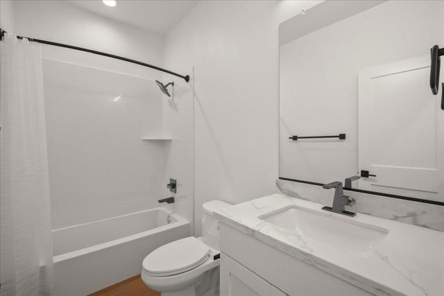 224 Carroll Street, Sunnyvale CA: https://media.crmls.org/mediaz/e2fada42-9d8e-4ee4-8911-42d0a5562bfc.jpg