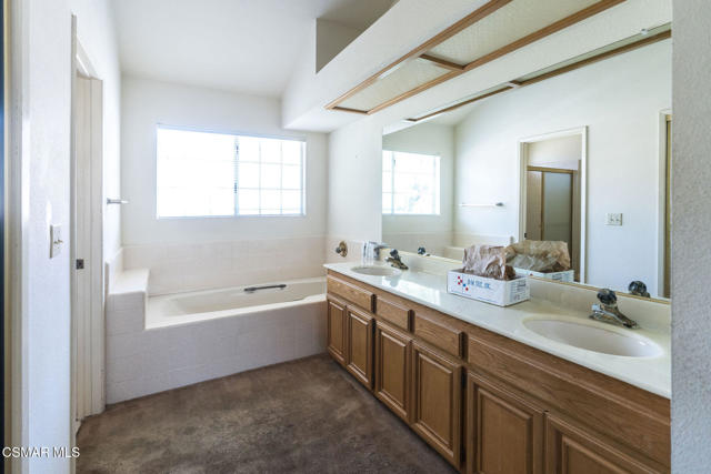 2517 Harriman Lane, Redondo Beach CA: https://media.crmls.org/mediaz/e2fb2b3a-96ca-415c-8aa8-1633ad292368.jpg