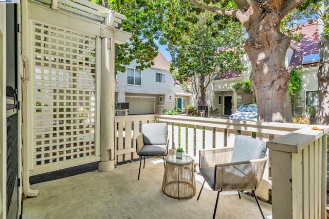 Image 18 of 26 For 419 Saint Emilion Ct