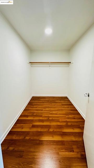 3593 Morningside Dr, Richmond CA: https://media.crmls.org/mediaz/e2fbed20-9846-458e-a5e6-cebaf631c07d.jpg