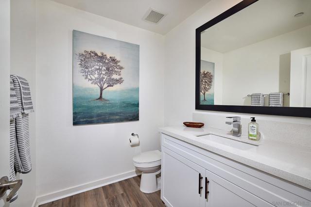 13070 Olympus Cir, Poway CA: https://media.crmls.org/mediaz/e2fbf161-967d-4c43-8260-db826c4a3198.jpg