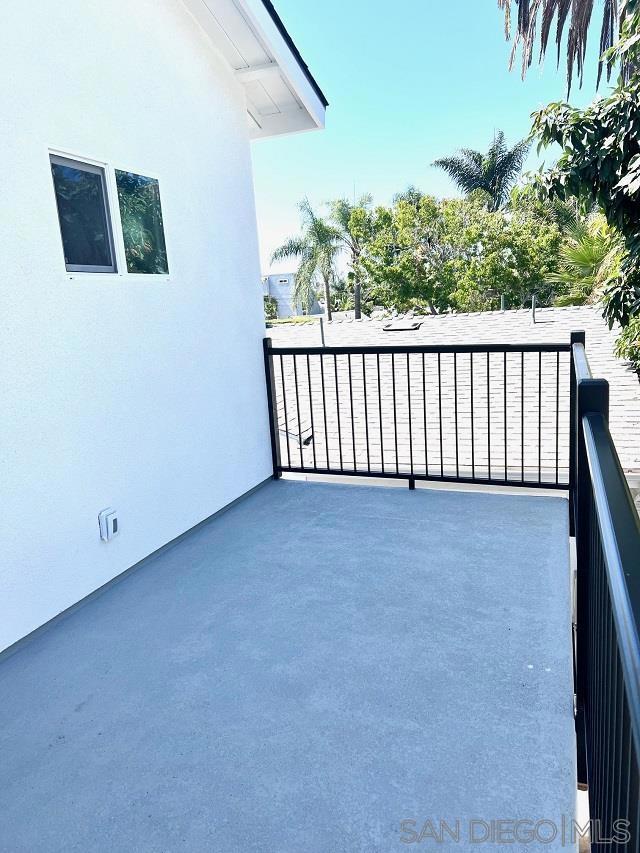 4922 Muir Ave, San Diego CA: https://media.crmls.org/mediaz/e2fc4a21-b0f7-4cb7-b9fa-c07604668ec7.jpg