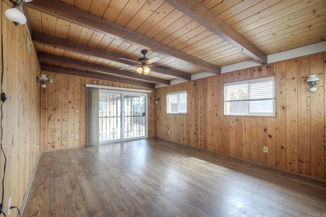 4960 Sparks Avenue, San Diego CA: https://media.crmls.org/mediaz/e2fc9e9e-4c60-4f5e-a96d-855ab2ee16e6.jpg