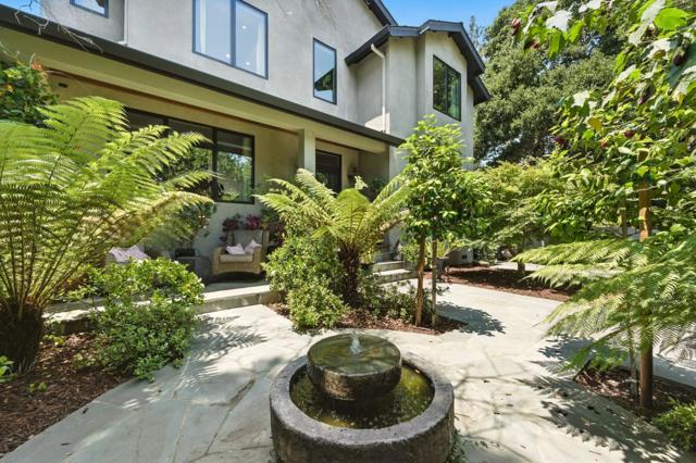 543 8th Avenue, Menlo Park CA: https://media.crmls.org/mediaz/e2fcd2f0-052f-4a9f-bbfa-c2b970b7f6da.jpg