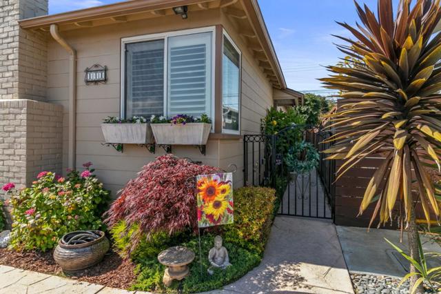 141 Knoll Circle, South San Francisco CA: https://media.crmls.org/mediaz/e2fcef51-4a7e-4b71-8bc8-18390888544f.jpg