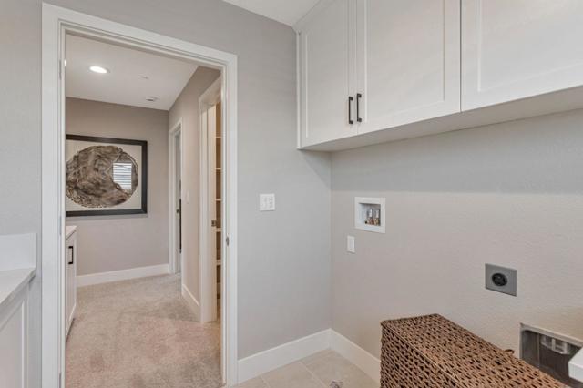 1153 Coyote Peak Way, Hollister CA: https://media.crmls.org/mediaz/e2fd6f55-29f6-46b6-b0b8-e16b5202479e.jpg